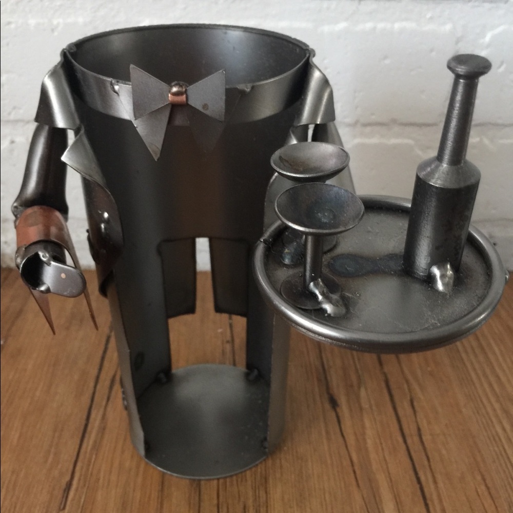 HK Steel Sculptors Bottle Holder